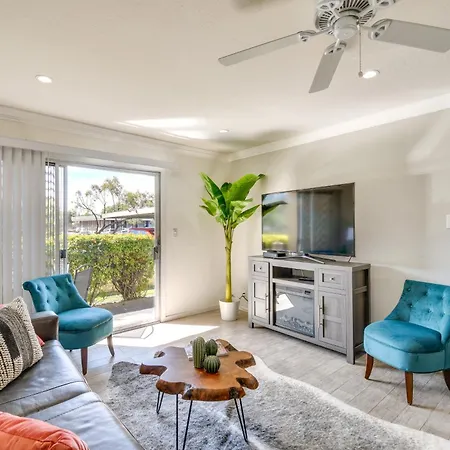 Scottsdale Condo Near Fashion Square And Old Town